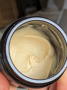 Velvet skin shimmering butter melt